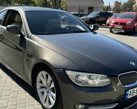 Серый БМВ 3 Серия, объемом двигателя 3 л и пробегом 193 тыс. км за 8000 $, фото 4 на Automoto.ua