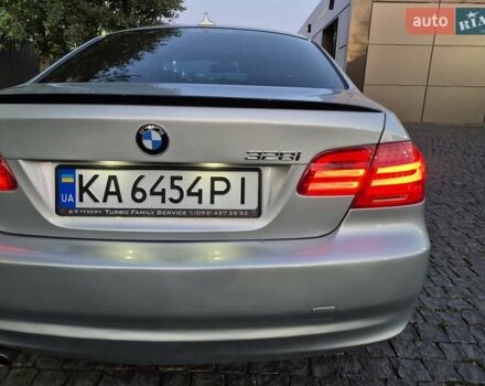 Серый БМВ 3 Серия, объемом двигателя 3 л и пробегом 228 тыс. км за 10199 $, фото 2 на Automoto.ua