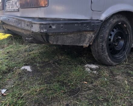 Сірий БМВ 3 Серія, об'ємом двигуна 1.8 л та пробігом 300 тис. км за 200 $, фото 2 на Automoto.ua