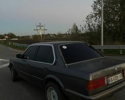 Серый БМВ 3 Серия, объемом двигателя 2 л и пробегом 400 тыс. км за 1300 $, фото 6 на Automoto.ua