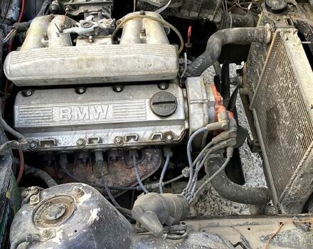 Серый БМВ 3 Серия, объемом двигателя 1.8 л и пробегом 326 тыс. км за 2500 $, фото 11 на Automoto.ua