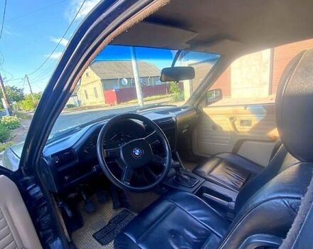 Серый БМВ 3 Серия, объемом двигателя 1.8 л и пробегом 269 тыс. км за 2400 $, фото 5 на Automoto.ua
