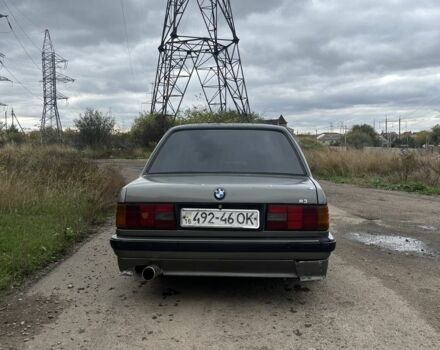 Сірий БМВ 3 Серія, об'ємом двигуна 1.8 л та пробігом 256 тис. км за 1700 $, фото 3 на Automoto.ua