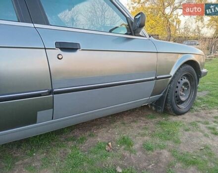 Сірий БМВ 3 Серія, об'ємом двигуна 1.78 л та пробігом 440 тис. км за 2000 $, фото 6 на Automoto.ua