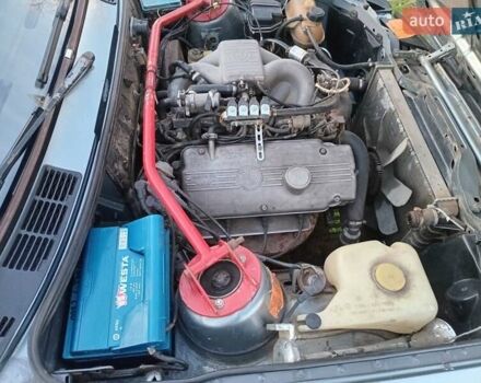 Сірий БМВ 3 Серія, об'ємом двигуна 1.78 л та пробігом 440 тис. км за 2000 $, фото 19 на Automoto.ua