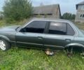 Серый БМВ 3 Серия, объемом двигателя 1.8 л и пробегом 250 тыс. км за 250 $, фото 1 на Automoto.ua