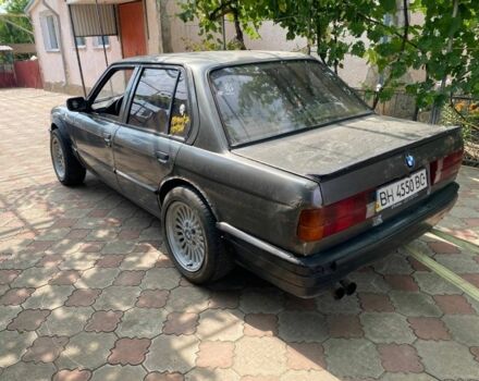 Серый БМВ 3 Серия, объемом двигателя 1.8 л и пробегом 999 тыс. км за 850 $, фото 4 на Automoto.ua