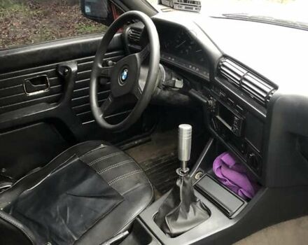 Сірий БМВ 3 Серія, об'ємом двигуна 1.8 л та пробігом 100 тис. км за 1500 $, фото 6 на Automoto.ua