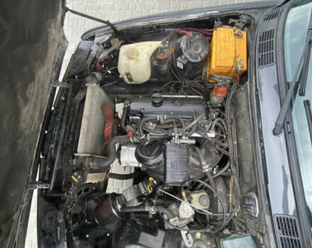 Серый БМВ 3 Серия, объемом двигателя 1.8 л и пробегом 50 тыс. км за 3000 $, фото 8 на Automoto.ua