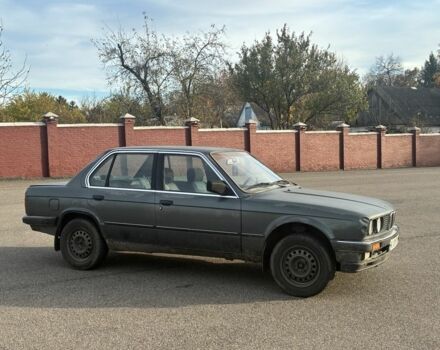 Серый БМВ 3 Серия, объемом двигателя 2.4 л и пробегом 500 тыс. км за 850 $, фото 1 на Automoto.ua