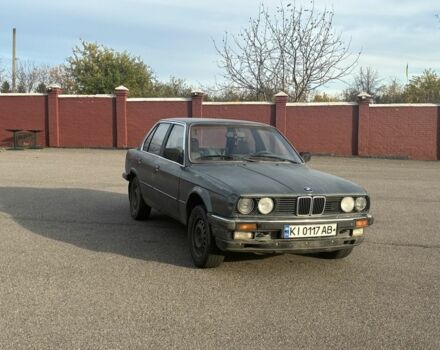 Серый БМВ 3 Серия, объемом двигателя 2.4 л и пробегом 500 тыс. км за 850 $, фото 2 на Automoto.ua