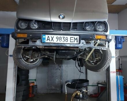 Серый БМВ 3 Серия, объемом двигателя 1.8 л и пробегом 200 тыс. км за 2365 $, фото 2 на Automoto.ua