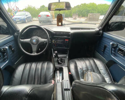 Серый БМВ 3 Серия, объемом двигателя 1.8 л и пробегом 50 тыс. км за 3000 $, фото 6 на Automoto.ua