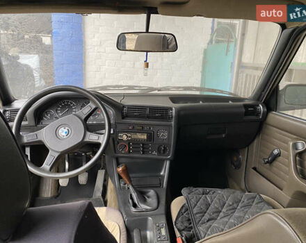 Сірий БМВ 3 Серія, об'ємом двигуна 2.44 л та пробігом 380 тис. км за 1700 $, фото 18 на Automoto.ua