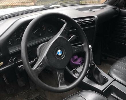 Сірий БМВ 3 Серія, об'ємом двигуна 1.8 л та пробігом 100 тис. км за 1500 $, фото 5 на Automoto.ua
