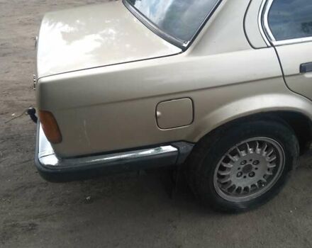 Серый БМВ 3 Серия, объемом двигателя 1.8 л и пробегом 450 тыс. км за 1800 $, фото 7 на Automoto.ua