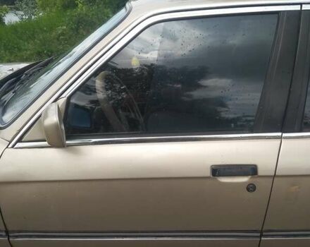 Серый БМВ 3 Серия, объемом двигателя 1.8 л и пробегом 450 тыс. км за 1800 $, фото 14 на Automoto.ua