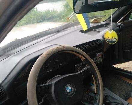 Серый БМВ 3 Серия, объемом двигателя 1.8 л и пробегом 450 тыс. км за 1800 $, фото 3 на Automoto.ua