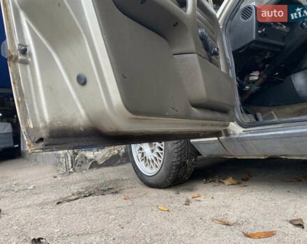 Сірий БМВ 3 Серія, об'ємом двигуна 2.44 л та пробігом 380 тис. км за 1700 $, фото 11 на Automoto.ua