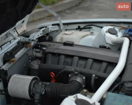 Серый БМВ 3 Серия, объемом двигателя 2.8 л и пробегом 360 тыс. км за 7500 $, фото 2 на Automoto.ua