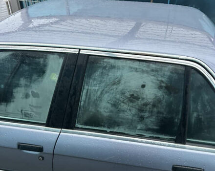 Серый БМВ 3 Серия, объемом двигателя 2.44 л и пробегом 30 тыс. км за 6000 $, фото 12 на Automoto.ua