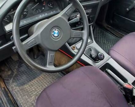 Серый БМВ 3 Серия, объемом двигателя 1.8 л и пробегом 170 тыс. км за 1300 $, фото 5 на Automoto.ua