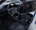 Серый БМВ 3 Серия, объемом двигателя 2.4 л и пробегом 300 тыс. км за 1750 $, фото 6 на Automoto.ua