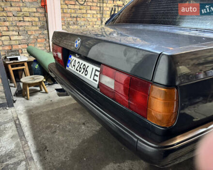 Серый БМВ 3 Серия, объемом двигателя 1.8 л и пробегом 333 тыс. км за 1200 $, фото 5 на Automoto.ua