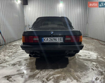 Серый БМВ 3 Серия, объемом двигателя 1.8 л и пробегом 333 тыс. км за 1200 $, фото 18 на Automoto.ua