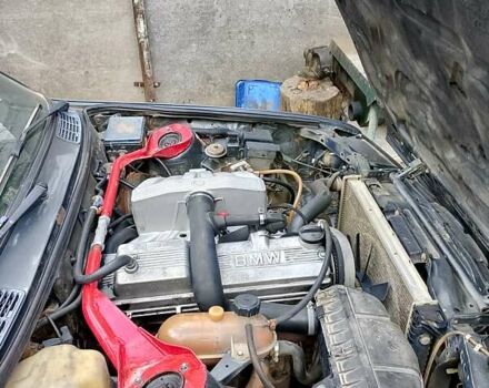 Сірий БМВ 3 Серія, об'ємом двигуна 2.44 л та пробігом 297 тис. км за 1800 $, фото 1 на Automoto.ua