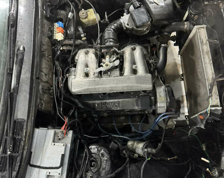 Серый БМВ 3 Серия, объемом двигателя 1.8 л и пробегом 333 тыс. км за 1200 $, фото 8 на Automoto.ua