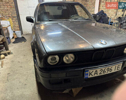 Серый БМВ 3 Серия, объемом двигателя 1.8 л и пробегом 333 тыс. км за 1200 $, фото 2 на Automoto.ua