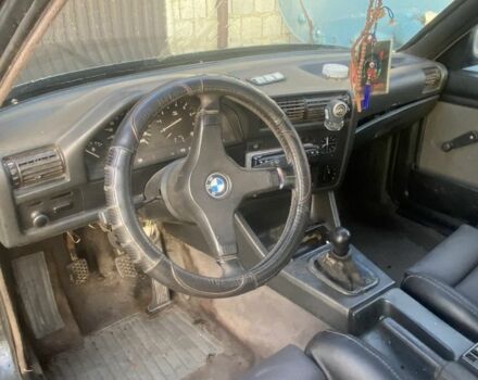 Сірий БМВ 3 Серія, об'ємом двигуна 10 л та пробігом 350 тис. км за 1600 $, фото 6 на Automoto.ua