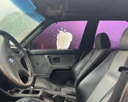 Серый БМВ 3 Серия, объемом двигателя 2.4 л и пробегом 200 тыс. км за 600 $, фото 8 на Automoto.ua