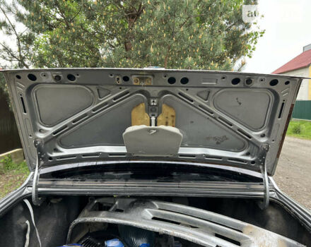 Серый БМВ 3 Серия, объемом двигателя 1.8 л и пробегом 300 тыс. км за 700 $, фото 18 на Automoto.ua