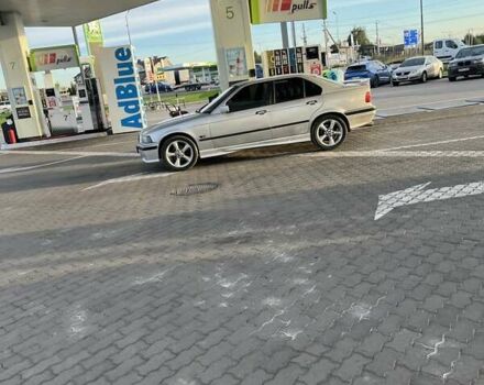 Серый БМВ 3 Серия, объемом двигателя 1.99 л и пробегом 380 тыс. км за 2600 $, фото 11 на Automoto.ua