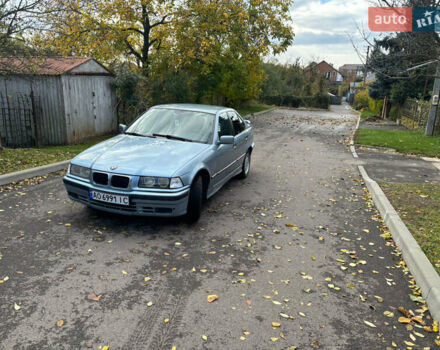 Серый БМВ 3 Серия, объемом двигателя 2 л и пробегом 295 тыс. км за 2300 $, фото 2 на Automoto.ua