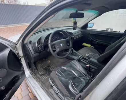 Сірий БМВ 3 Серія, об'ємом двигуна 1.8 л та пробігом 370 тис. км за 1700 $, фото 8 на Automoto.ua