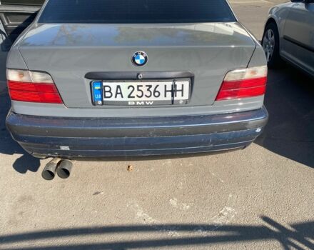 Серый БМВ 3 Серия, объемом двигателя 2 л и пробегом 39 тыс. км за 2500 $, фото 3 на Automoto.ua