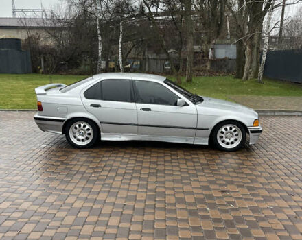 Сірий БМВ 3 Серія, об'ємом двигуна 1.8 л та пробігом 370 тис. км за 1700 $, фото 2 на Automoto.ua