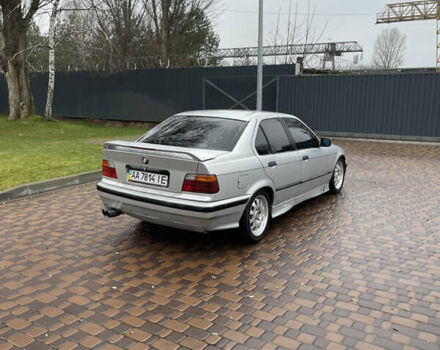 Сірий БМВ 3 Серія, об'ємом двигуна 1.8 л та пробігом 370 тис. км за 1700 $, фото 3 на Automoto.ua