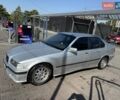 Сірий БМВ 3 Серія, об'ємом двигуна 2 л та пробігом 300 тис. км за 3000 $, фото 1 на Automoto.ua
