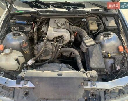 Серый БМВ 3 Серия, объемом двигателя 1.8 л и пробегом 300 тыс. км за 2499 $, фото 6 на Automoto.ua