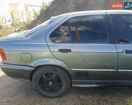 Сірий БМВ 3 Серія, об'ємом двигуна 1.6 л та пробігом 777 тис. км за 1999 $, фото 3 на Automoto.ua