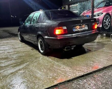 Серый БМВ 3 Серия, объемом двигателя 1.8 л и пробегом 313 тыс. км за 1950 $, фото 4 на Automoto.ua