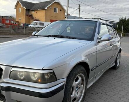 Серый БМВ 3 Серия, объемом двигателя 1.8 л и пробегом 300 тыс. км за 2700 $, фото 5 на Automoto.ua