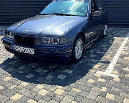 Сірий БМВ 3 Серія, об'ємом двигуна 1.8 л та пробігом 273 тис. км за 2200 $, фото 1 на Automoto.ua