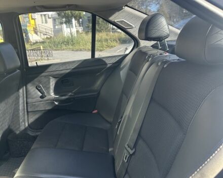 Сірий БМВ 3 Серія, об'ємом двигуна 1.8 л та пробігом 370 тис. км за 2500 $, фото 6 на Automoto.ua