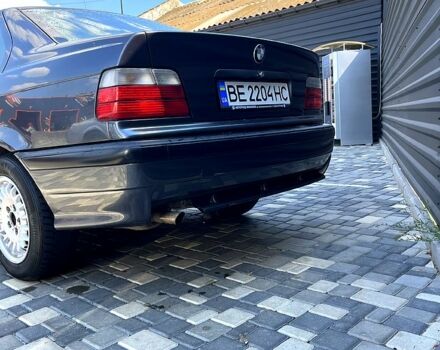 Сірий БМВ 3 Серія, об'ємом двигуна 1.8 л та пробігом 273 тис. км за 2200 $, фото 6 на Automoto.ua