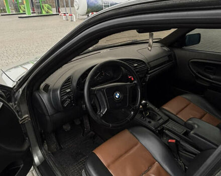 Серый БМВ 3 Серия, объемом двигателя 2 л и пробегом 360 тыс. км за 2800 $, фото 7 на Automoto.ua